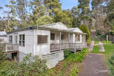 Property photo of 28 View Crescent Blackwood VIC 3458