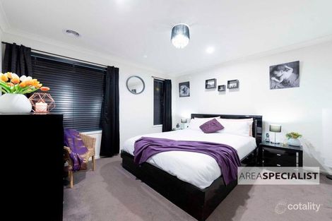 Property photo of 30 Cemetine Terrace Cranbourne VIC 3977