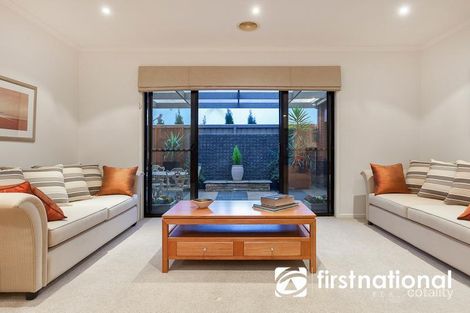 Property photo of 9 Fallingwater Drive Pakenham VIC 3810