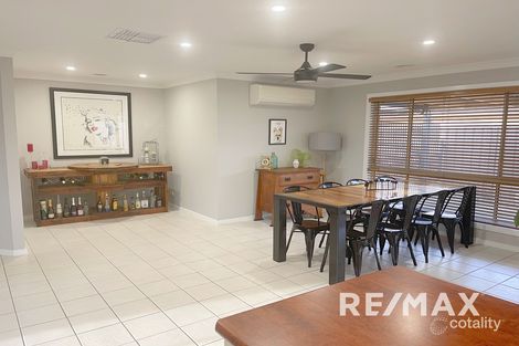 Property photo of 16 Womboin Crescent Glenfield Park NSW 2650