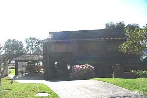 4 Kolonga Cl, Green Point, NSW 2251