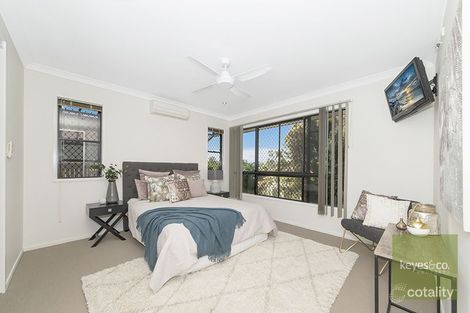 Property photo of 32 Ashmore Crescent Burdell QLD 4818
