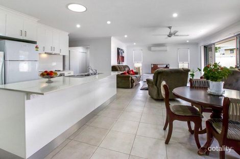 Property photo of 20 Crows Ash Place Kuluin QLD 4558