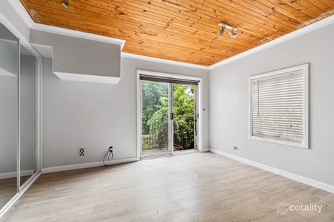 Property photo of 21 Mindaree Avenue Wyoming NSW 2250