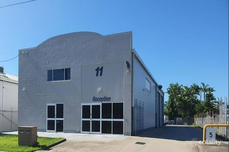 11 Cemetery Rd, West Mackay, QLD 4740