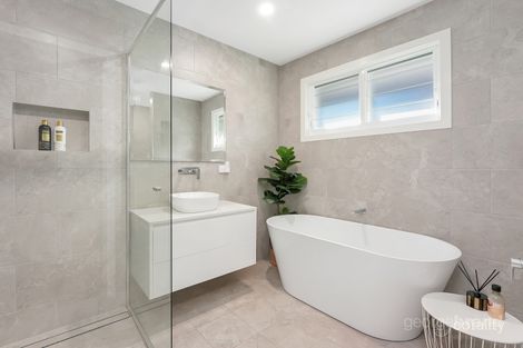 Property photo of 8 Table Top Road North Avoca NSW 2260