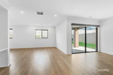 Property photo of 45 Skyline Drive Warragul VIC 3820