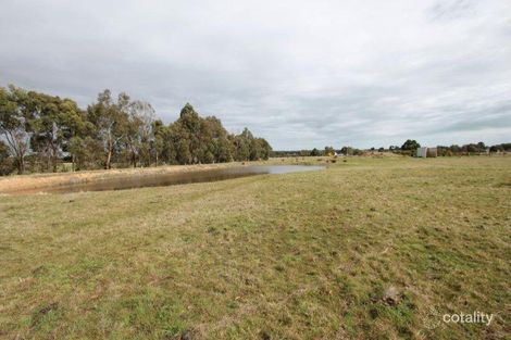 Property photo of 66 Taemore Close Haddon VIC 3351