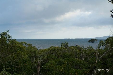 Property photo of 43 Perulpa Drive Lamb Island QLD 4184