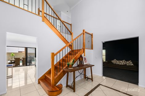 Property photo of 1 Tradewinds Avenue Paradise Point QLD 4216
