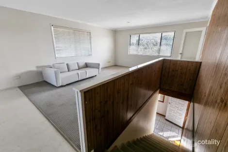 Property photo of 33 Oomoo Street Buddina QLD 4575