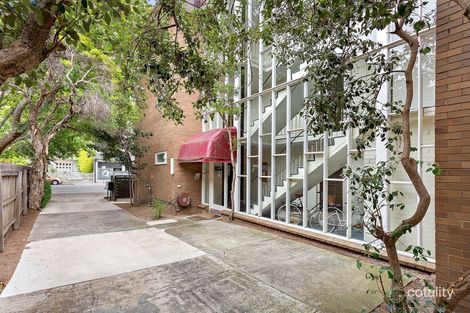 Property photo of 8/240 Barkly Street St Kilda VIC 3182