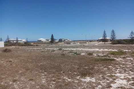 19 Casuarina Cres, Jurien Bay, WA 6516