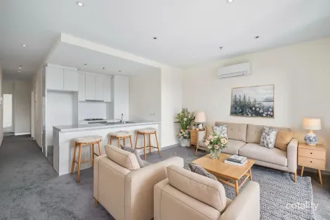 Property photo of 3009/283 City Road Southbank VIC 3006
