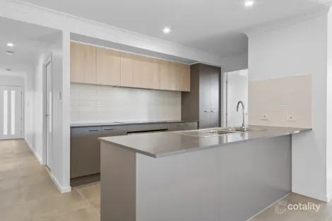 Property photo of 32 Compass Road Flagstone QLD 4280