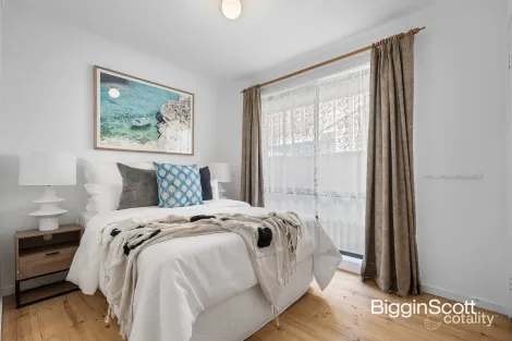 Property photo of 44 Fenton Court Keysborough VIC 3173