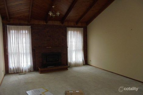 Property photo of 3 Solent Crescent Taylors Lakes VIC 3038
