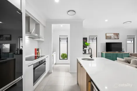 Property photo of 31 Cato Drive Pelican Waters QLD 4551