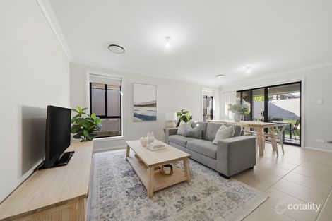 Property photo of 32 Pekin Street Spring Farm NSW 2570