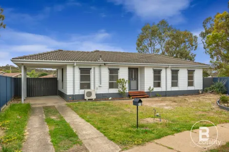 21 TIMMINS ST, ARARAT, VIC 3377