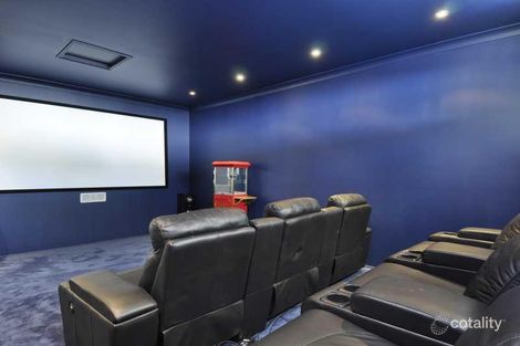 18 Tullamarine Dr, Robina, QLD 4226