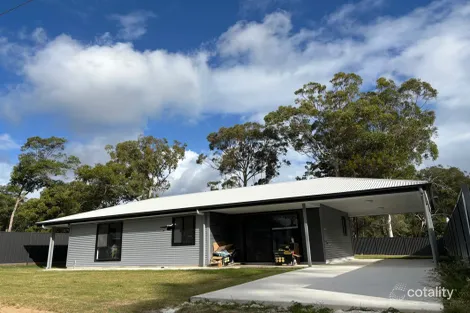 16 Topaz St, Russell Island, QLD 4184