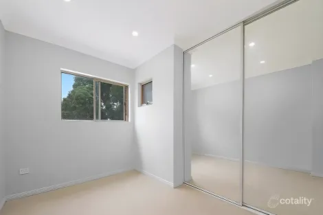Property photo of 5/2 Wentworth Avenue Toongabbie NSW 2146