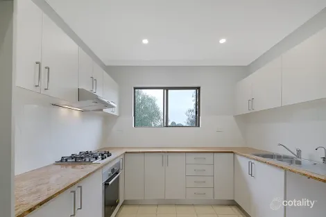 Property photo of 5/2 Wentworth Avenue Toongabbie NSW 2146