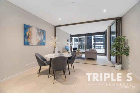 Property photo of 3 Half Street Wentworth Point NSW 2127