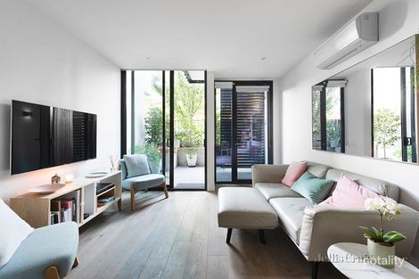 Property photo of 2/110 Keppel Street Carlton VIC 3053