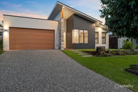 8 Jasmine Cl, Sapphire Beach, NSW 2450