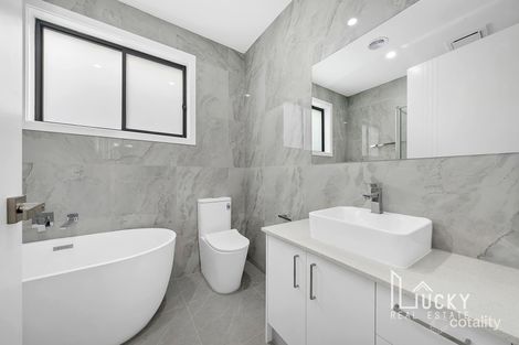 Property photo of 8 Carob Street Mickleham VIC 3064