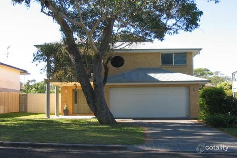 35 Tuloa Ave, Hawks Nest, NSW 2324
