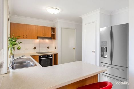 Property photo of 10 Hampshire Close Heritage Park QLD 4118