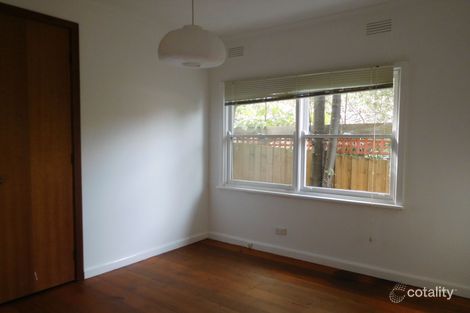 5 Glen Rd, Mitcham, VIC 3132