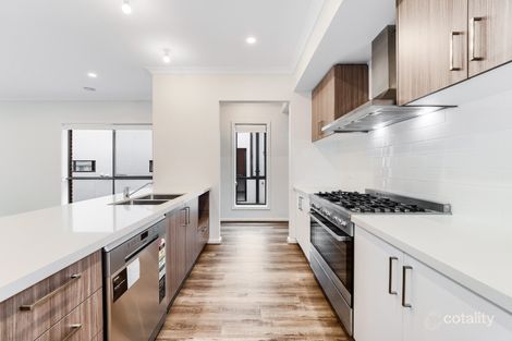 Property photo of 49 Patrobas Loop Cranbourne East VIC 3977