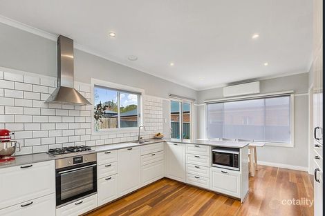 61 Beauchamp St, Kyneton, VIC 3444