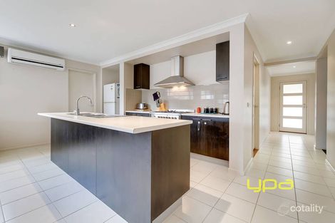 Property photo of 12 Beagle Street Tarneit VIC 3029