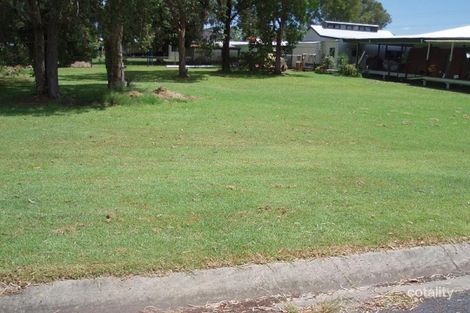 Property photo of 28 Riverview Drive Burrum Heads QLD 4659