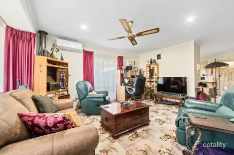 Property photo of 6/15-17 Lyall Street Cranbourne VIC 3977