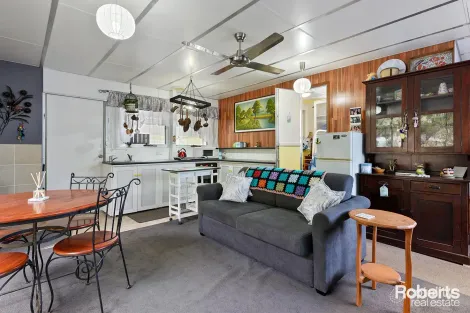 1/137 Winduss Rd, Gunns Plains, TAS 7315