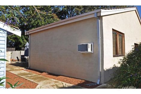 Property photo of 60 Oldham Crescent Hilton WA 6163
