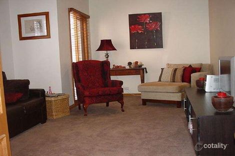 Property photo of 76 Nepean Highway Seaford VIC 3198