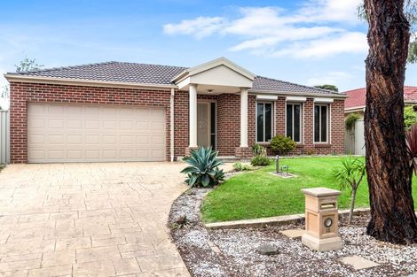 15 Genoa Gr, Pakenham, VIC 3810