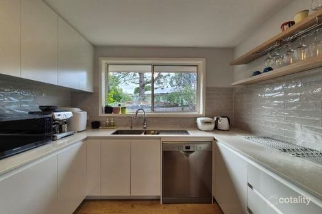 Property photo of 2/7 Hedge End Road Mitcham VIC 3132