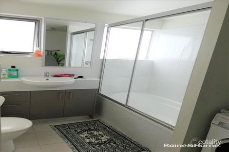 Property photo of 8/159 Clarence Road Indooroopilly QLD 4068