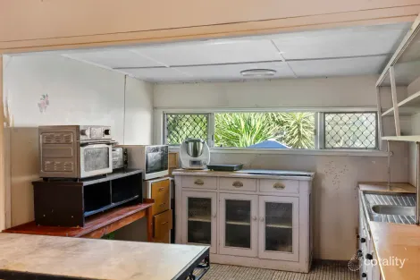Property photo of 14 Greenham Street Raceview QLD 4305