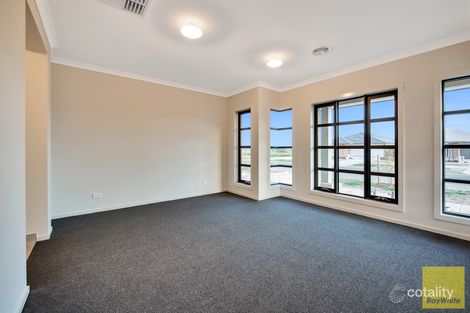 Property photo of 23 Madden Boulevard Tarneit VIC 3029