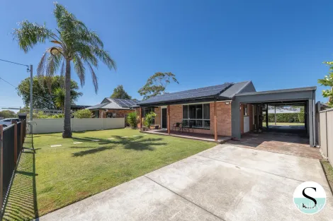 18 Goobarabah Ave, Gorokan, NSW 2263