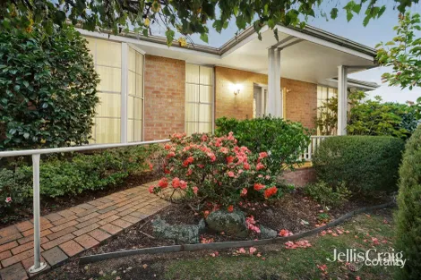 Property photo of 10 Oban Way Macleod VIC 3085